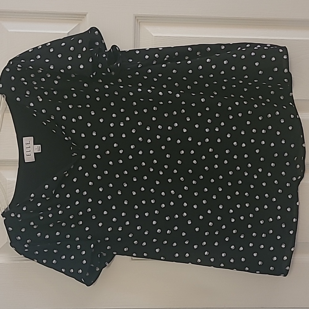 NWOT Elle Black/White Polka Dot Top Size L